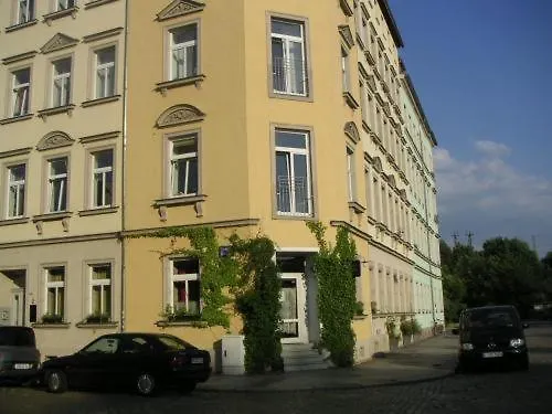 City-Oase Dresden 3*,